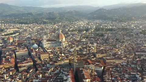 View of Florence in the morning light, when the whole city is still asleep Stock Footage 172362297