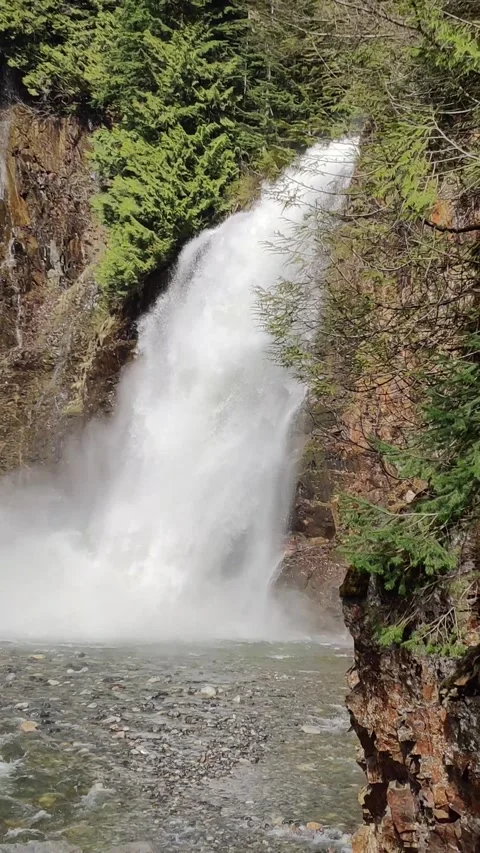 A view of Franklin Falls in Washington state Stock Footage 322951235