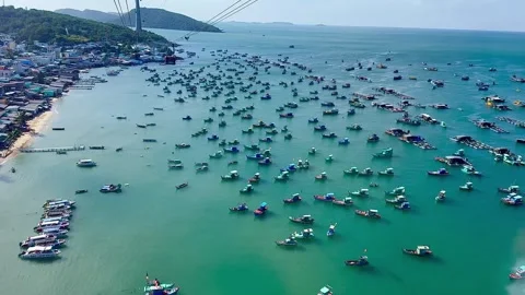 View frmn above. Quiet surface of the sea with many boats. Vietnam. Stock Footage 302920604
