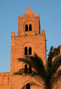 View of the front facade of the Cathedral Basilica of Cefalu, Cefalu, Sicily, Stock Photos