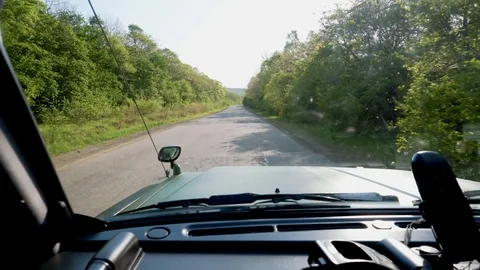 View from the front window of the car Vídeos de archivo 117587448