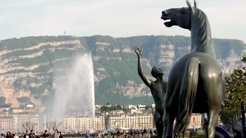 View of Geneva Rive gauche and the Jet d'eau. Stock Footage 303033892