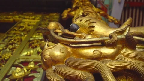 View of golden Statue design on pillars in Kek Lok Si Temple Stock Footage 108795035