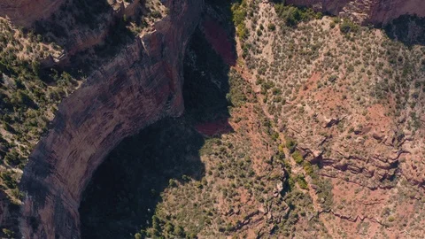 View into the Grand Canyon, aerial top view Video stock 116018053