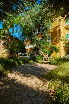 View of Green park in city Stockfoto's