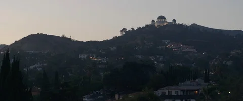 VIEW OF GRIFFITH OBSERVATORY IN LA AT DUSK Stock Footage 127469803