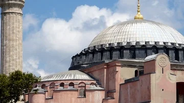 View of hagia sofia in instanbul Stock Footage 86104964