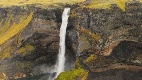 View of Háifoss waterfall and the river Fossá in the highlands of Iceland. Stock Footage 154314746
