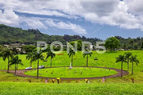 View of hawaiian cemetery at the Valley of Temples, Oahu island Stock Photos