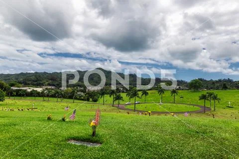 View of hawaiian cemetery at the Valley of Temples, Oahu island Stock Photos