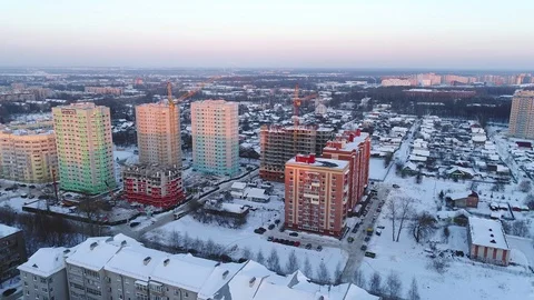 View from height to new buildings and buildings under construction in Yaroslavl 스톡 동영상 85877468