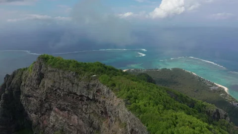 View from the height of the snow-white beach of Le Morne on the island of Stockbeeldmateriaal 171874288