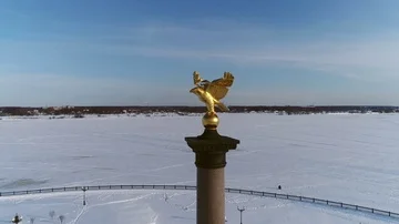 View from a height on the stele with an eagle in honor of the millennium of the 스톡 동영상 85802277