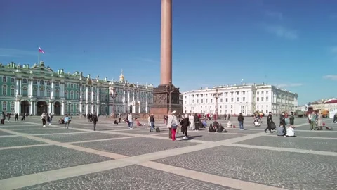 View of Hermitage State Museum on Palace square (Dvortsovaya square). Stock Footage 194449031