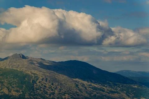 View from high mountain. clouds in the sky Foto stock