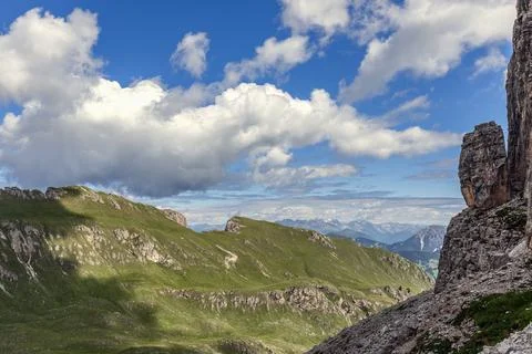 View of the high mountain range in the Italian Dolomites Foto stock