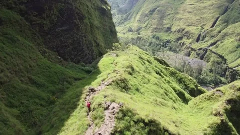 View hill in rinjani mountain Stock Footage 207946050