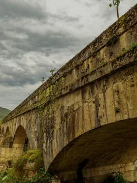 The view of the the historic bridge Fotos de archivo