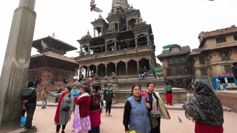 View of the historic Krishna Mandir temple in Kathmandu, Nepal. Video stock 335469904