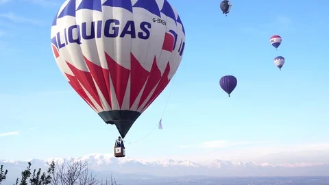 View of Hot air balloons Stock Footage 71551509