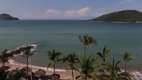 VIEW FROM HOTEL AT THE BEACH Vidéo 166718984