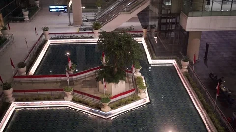 View of an indoor ornamental pool inside Yogyakarta International Airport 스톡 동영상 344689352
