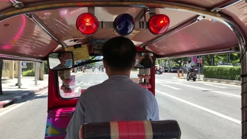 View from the inside of an auto-rickshaw Vídeos de archivo 145820820