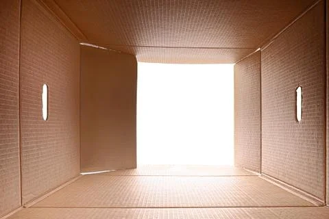 View from inside a cardboard box Foto stock