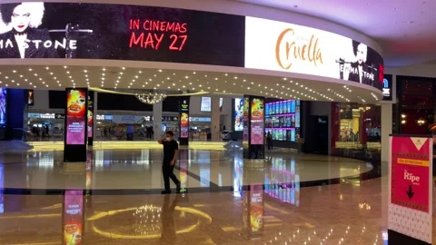 A View Inside Mall of the Emirates and Vox Cinemas. Stock Footage 154027816