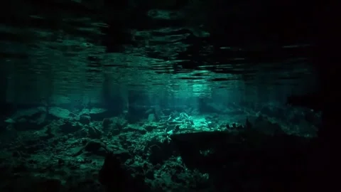 View inside a underwater cave at Cenote Dos Ojos, Tulum Mexico 스톡 동영상 331103599