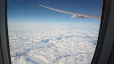 View from intercontinental airplane porthole 動画素材 107900674