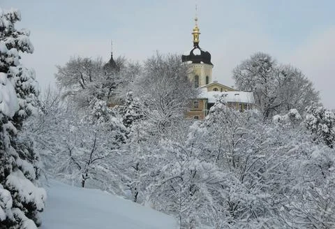 View of the Ioninsky monastery in Kiev 库存照片