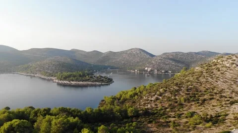 View on the Island cove Stockbeeldmateriaal 273710476
