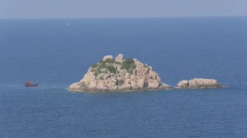 View of the island Stock-Footage 112710376