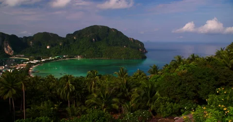 View of the island of Phi Phi Видео 56564602
