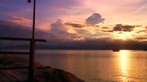 View of island at sunset Stock-Footage 54591613