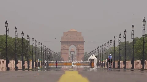View of Kartavya Path in front of India Gate. Stock Footage 285433427