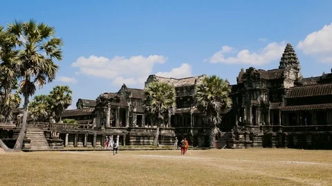 View of the Khmer Angkor Wat temples at Siem Reap in Cambodia 스톡 동영상 101050335