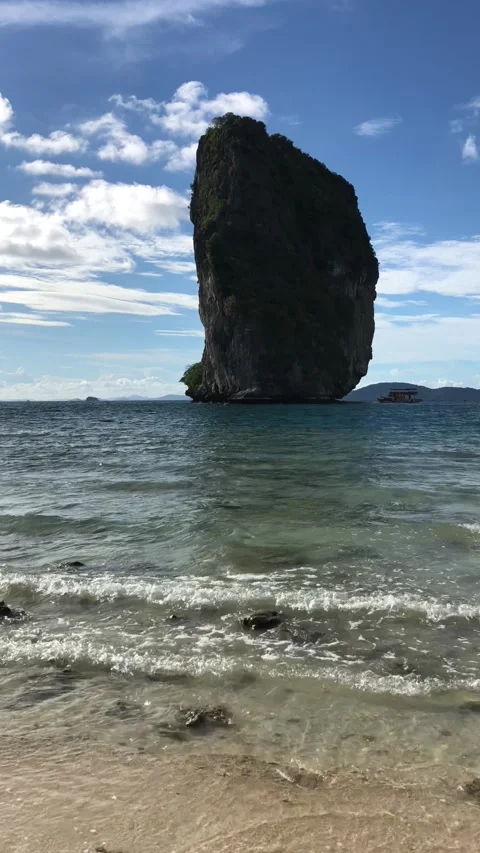 View of Ko Ma Tang Ming from Ko Poda Beach in Krabi, Thailand Stock Footage 288234196