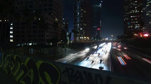 View of LA Traffic from a Bridge at Night Vídeo Stock 79890980
