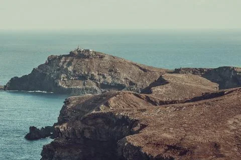 View on the Lighthouse of penisula Ilheu do Farol of Ponta de Sao Lourenco .. Stock-Fotos