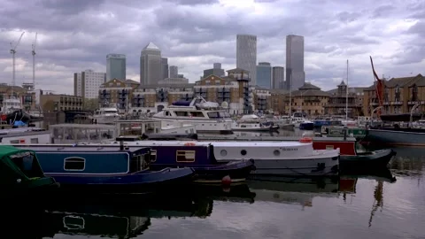 View of Limehouse on a cloudy day Stock Footage 153337391