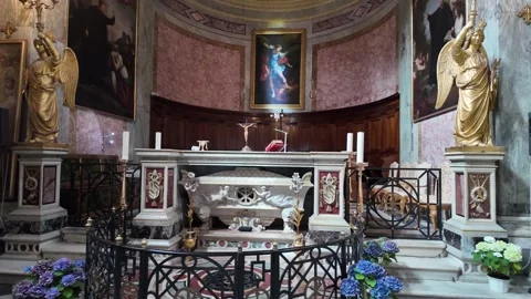 View of the main altar in Sant'Angelo in Pescheria church in Rome Stock Footage 338010425