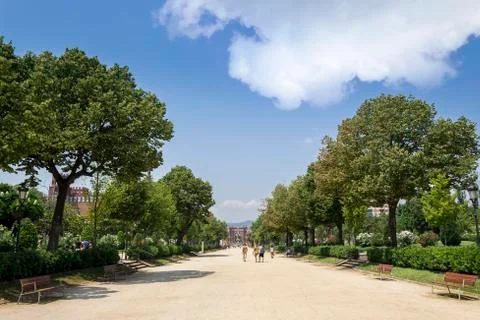 View of the main path of the park de la ciutadela in barcelona spain Stock-Fotos