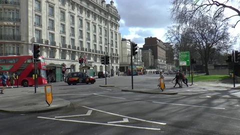 View of Main Road Looking Towards Park Lane in Central London Stock Footage 73091536