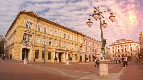 View on the Main square in Szeged in Hungary 스톡 동영상 140283208
