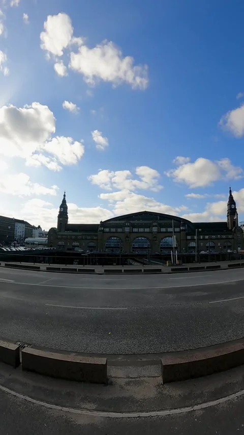 View to the main train station in Hamburg, Germany. Video stock 241026471