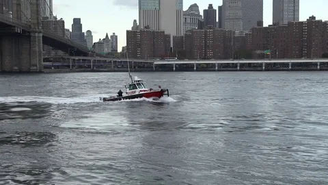 View to Manhattan from Brooklyn Bridge Park Stock Footage 69944199