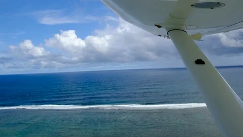 View of mauritius coast from float plane cabin Stock Footage 170072714