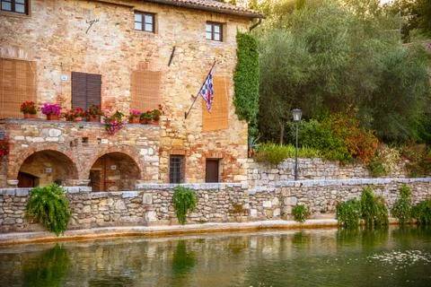View of the medieval thermal baths in Bagno Vignoni Foto stock